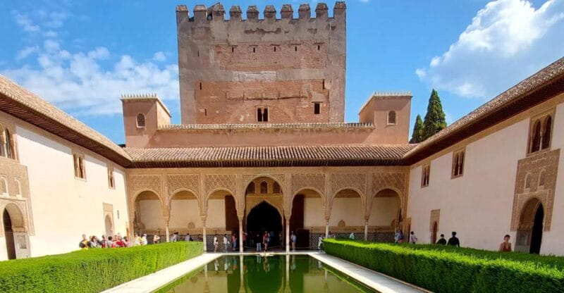 Alhambra and Nasrid Palaces Guided Tour with Tickets - Who Will Love This Tour?