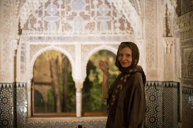 Alhambra Day or Night Private Tour - Who This Tour Is Perfect For