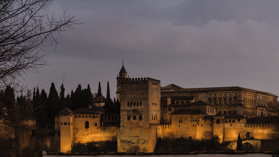 Alhambra: Legends of Alhambra Tour - Experience Highlights