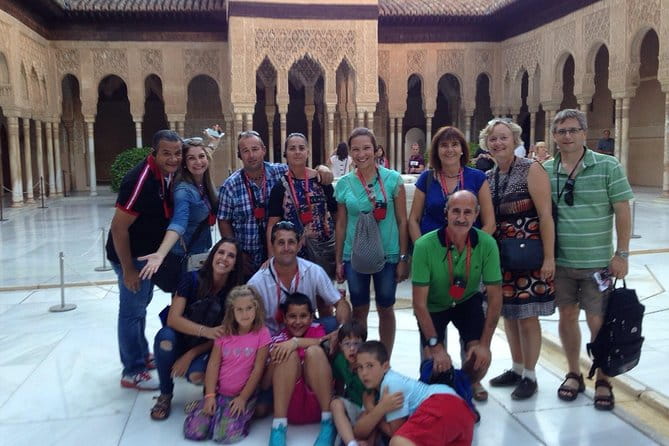 Alhambra Skip-the-Line Guided Tour - Exploring the Nasrid Palaces