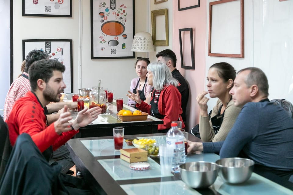 Alicante: Paella and Sangria Cooking Workshop - Meeting Point and Logistics