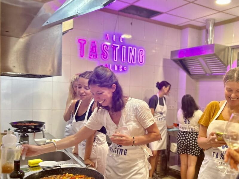 Alicante Paella Cooking Class, Tapas, Drinks and Market - Key points / Takeaways