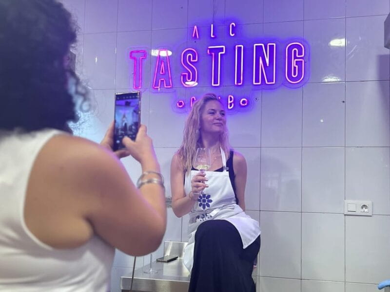 Alicante Paella Cooking Class, Tapas, Drinks and Market - FAQ