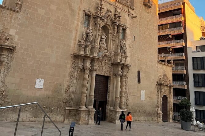 Alicantes History and Highlights: Self-Guided Walking Tour - The Sum Up