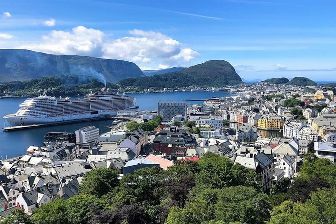 All Alesund Highlights in one tour - Discovering Ålesund’s Charm: An In-Depth Review