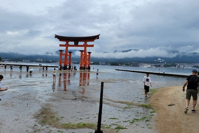 All Included Tour in Hiroshima With Cruiser Pick Up and Lunch - Key Points