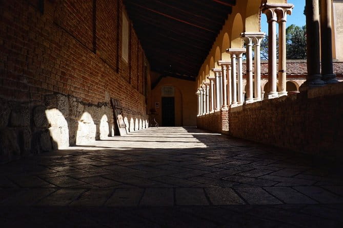 All the wonders of the Bologna hills - Price and Value