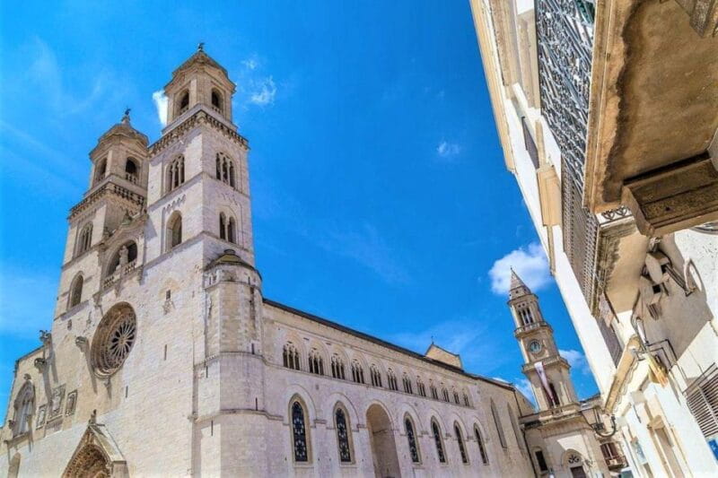 Altamura: Highlights Walking Tour and Tasting - The Guide and Overall Value