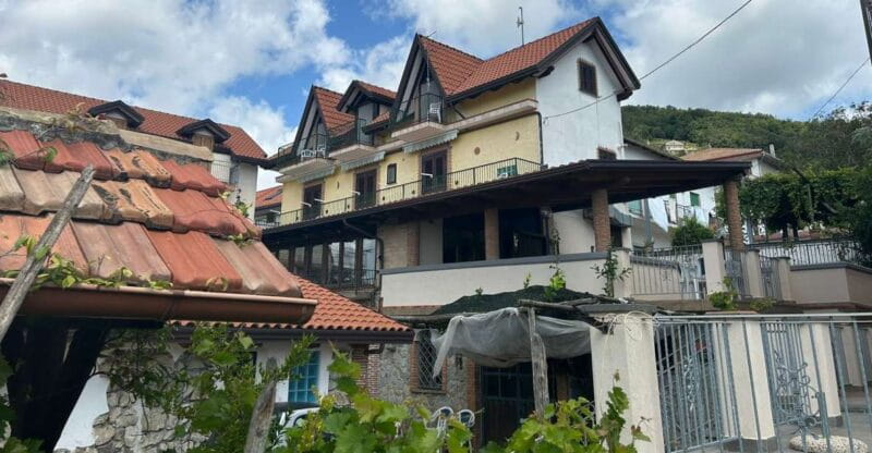 Amalfi Coast: Italian Dinner in Acampora's Farm - Entering the Charm of an Amalfi Farmhouse