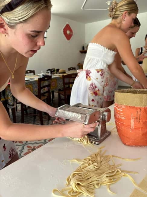 Amalfi Coast: Mozzarella, Pasta and Tiramisù Cooking Class - Who This Experience Is Best For