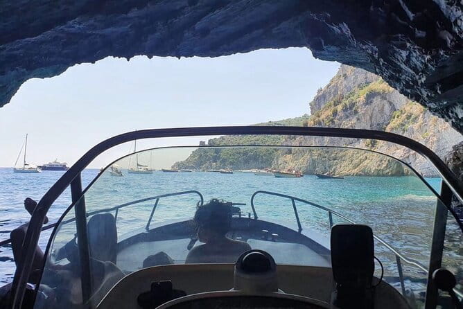 Amalfi Coast Private Tour from Sorrento - Premium 28ft Boat - Who Should Consider This Tour?