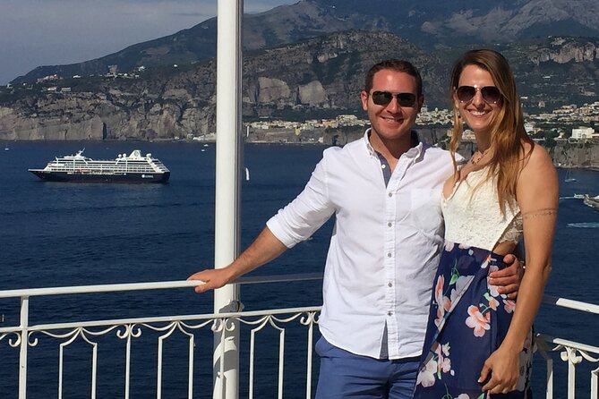 Amalfi Coast Sharing Tours From Sorrento - Group Size and Accessibility