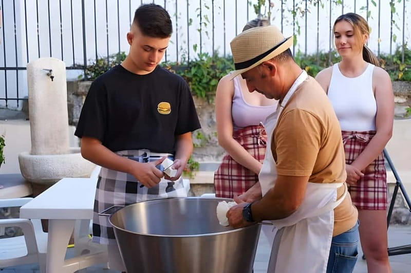 Amalfi: Make Gnocchi, Mozzarella and Tiramisù - FAQ