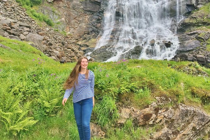 AMAZING HARDANGER FJORD: Private guided round trip from Bergen, 10 hours - The Fjord Crossings and Villages