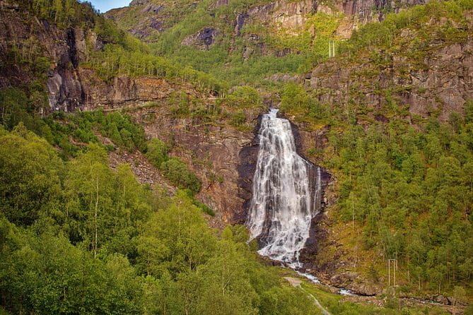 AMAZING HARDANGER FJORD: Private guided round trip from Bergen, 10 hours - Pricing and Value