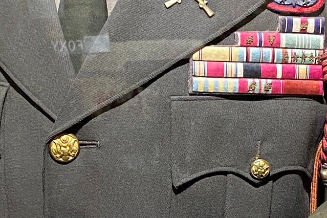 American 101st & 82nd Paratroopers in Normandy battlefield tour - Ravenoville: Taking Out a German Battery