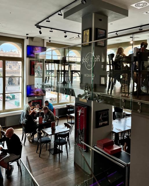 American Food Experience - Entering the Heart of Krakow’s American Food Scene