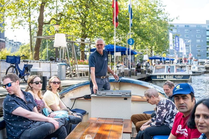 Amsterdam: 75 minute Open Boat Canal Cruise with Live Guide - What Makes This Cruise Special