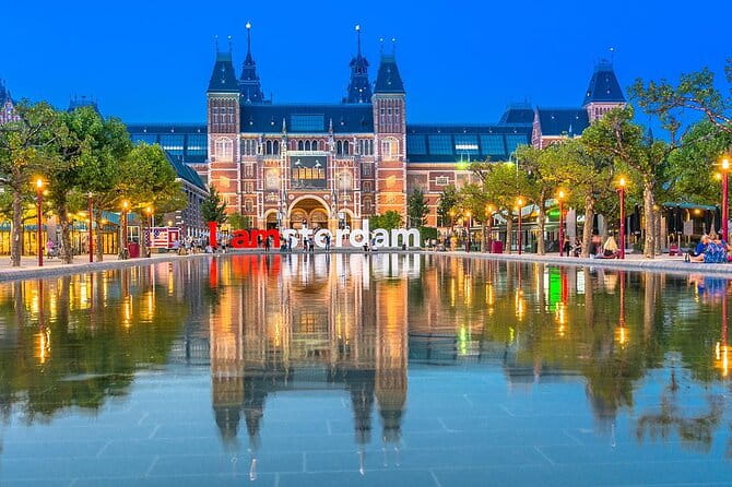 Amsterdam Airport Schiphol (AMS) Private Transfer to Amsterdam - The Sum Up