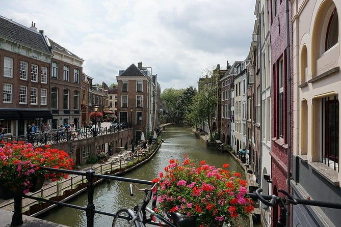 Amsterdam Airport Schiphol & Amsterdam City to Utrecht - Why This Transfer Service Excels