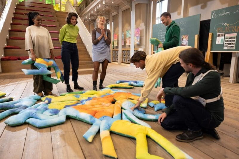 Amsterdam: ARTIS Royal Zoo and ARTIS Groote Museum Ticket - Who This Experience Is Best Suited For