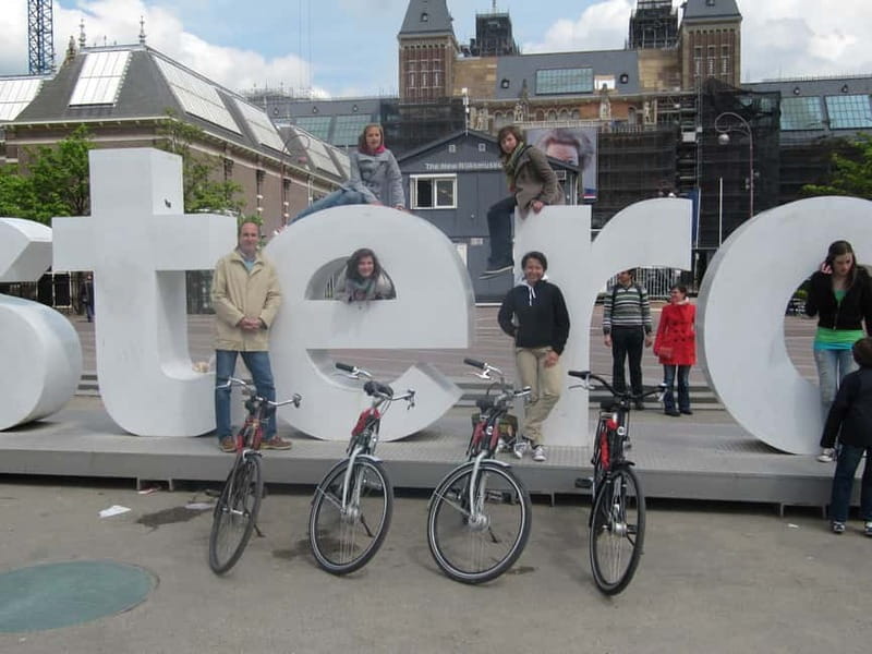 Amsterdam:: Bike Rental with Free Self-Guided Tour App - Why Renting a Bike with a Self-Guided App Works Well in Amsterdam