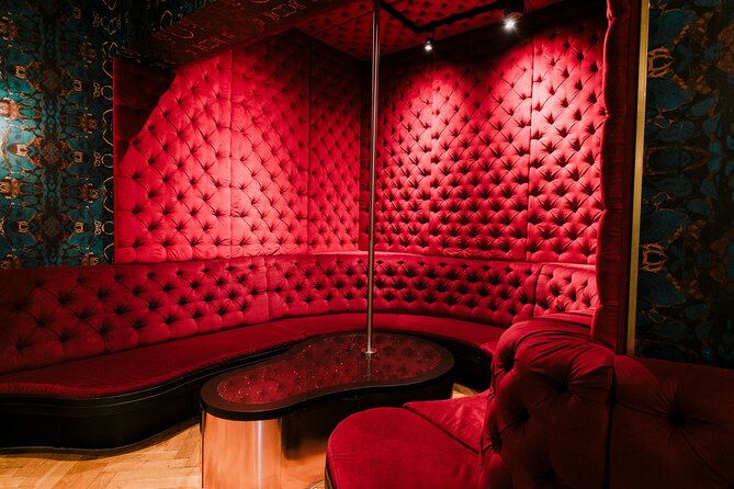 Amsterdam BonTon: Gentlemans Club Educational Tour - Exploring the Clubs Interior