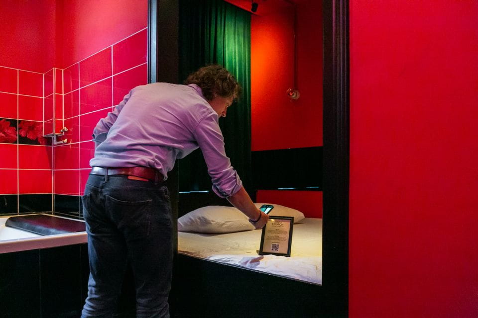 Amsterdam: Brothel Tour With Former Sex Worker - Tour Features