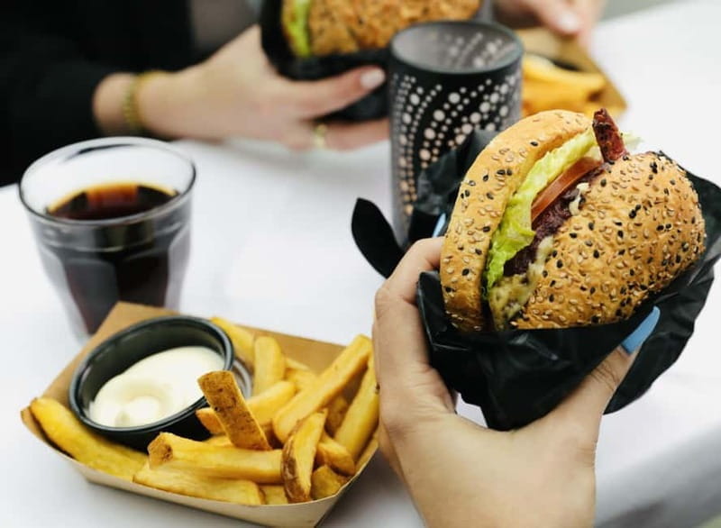 Amsterdam: Burger Dinner Canal Cruise - Price and Value: Does the Experience Justify the Cost?