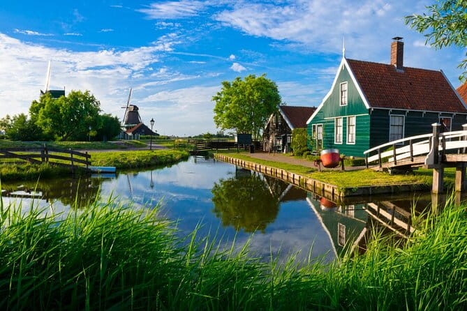 Amsterdam: Day Trip to Keukenhof & Zaanse Schans Windmills - The Sum Up