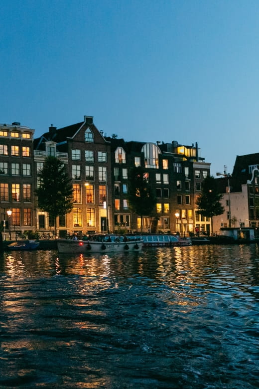 Amsterdam: Evening Canal Cruise - Booking and Cancellation Policy