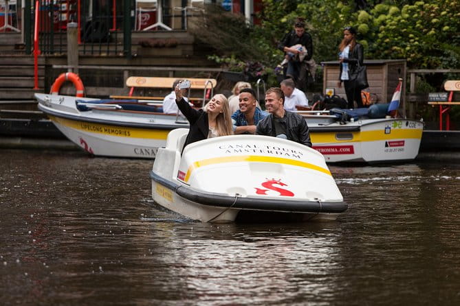 Amsterdam Independent Sightseeing by Pedal Boat - Who Is This Experience Best For?