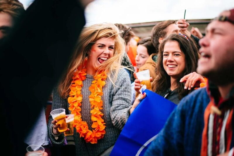 Amsterdam: Kings Day Pub Crawl with VIP Club Entry - What to Expect at Each Venue