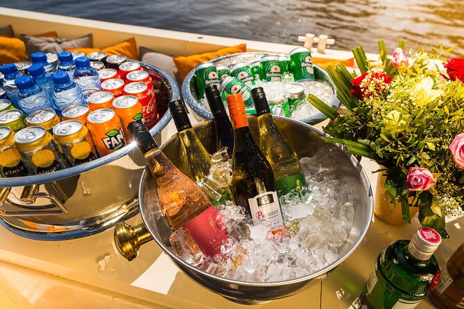 Amsterdam Private Boat Trip with Pizza and Unlimited Drinks - An In-Depth Look at the Private Canal Cruise Experience