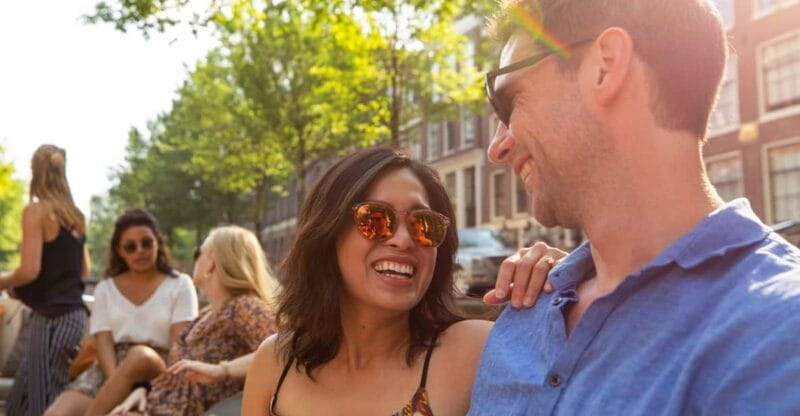 Amsterdam: Private Canal Cruise in German + Unlimited Drinks - Key Points / Takeaways