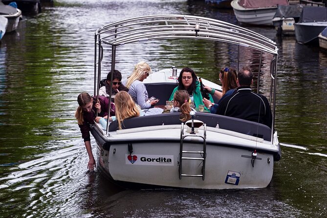 Amsterdam Private Canal Cruise With Live Guide and Drinks - Boat Details