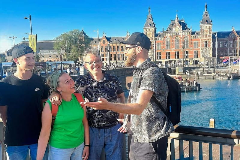 Amsterdam: Private Tour with Local Guide (French or English) - FAQ