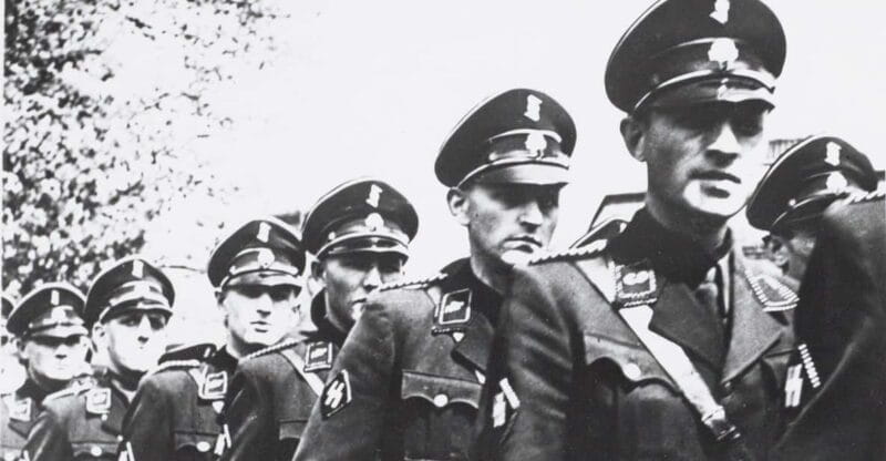 Amsterdam: Private World War Two History Walking Tour - Key Points / Takeaways