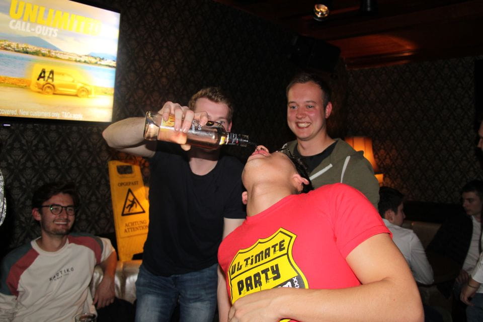 Amsterdam: Red-Light District Pub Crawl and Booze Boat Tour - Booking and Cancellation Policies