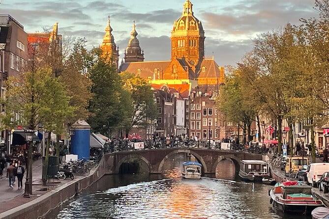 Amsterdam Red Light District: Serene and Other! - Key Points / Takeaways