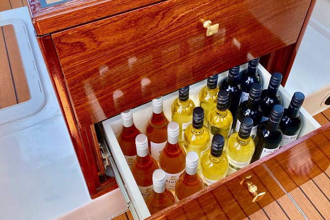 Amsterdam Small-Group Canal Cruise Including Snacks and Drinks - Intimate and Unobstructed Views