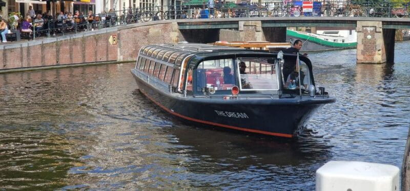 Amsterdam: Traditional Canal Cruise with Bar on Board - Analyzing the Value: Price, Duration, and Experience