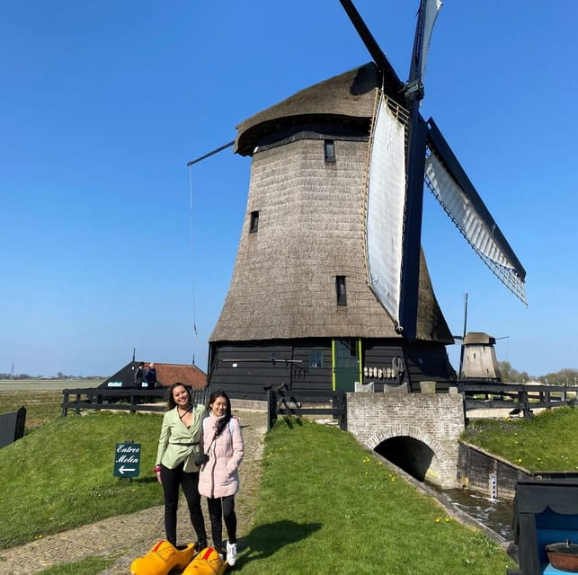 Amsterdam: Tulip Fields Day Tour with Lunch & Windmill - The Village of Onderdijk: A Charming Lunch Spot