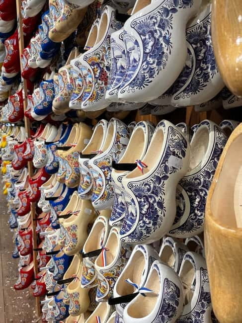 Amsterdam: Zaanse Schans Windmills Guided Tour - Discovering the Charm of Zaanse Schans