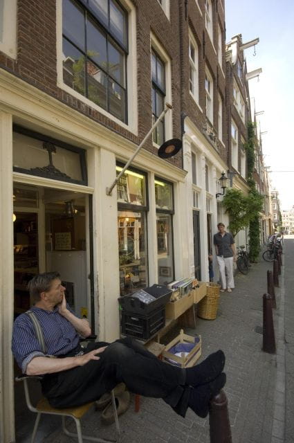 Amsterdams Jordaan District Walking Tour - Reservation and Cancellation