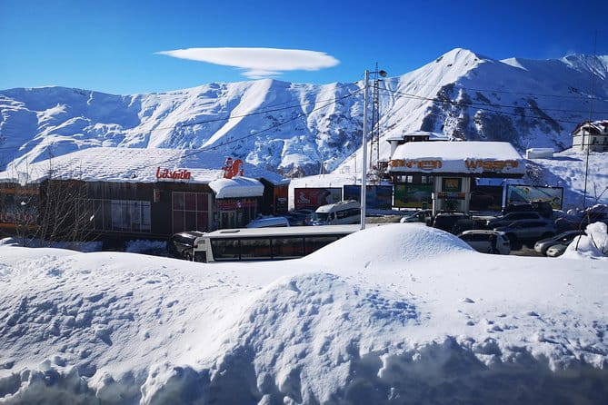 Ananuri - Gudauri - Kazbegi Private Full Day Tour from Tbilisi - Gergeti Trinity Church: A Highlight of the Mountain