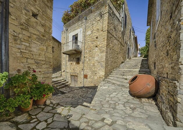 Ancient Kourion, Unique Lefkara and Limassol from Paphos - Key Points