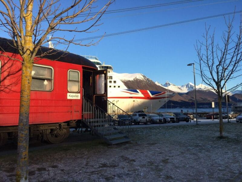 Åndalsnes - Trollstigen & Trollwall Audio Guid Bus Tour - Troll Wall: Imposing and Photogenic