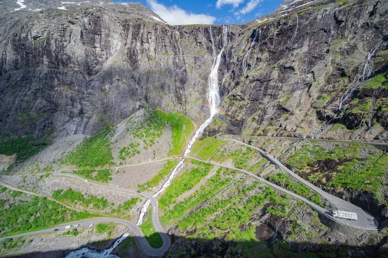 Åndalsnes: Trollstigen Viewpoint Bus Tour with a Local Guide - Key Points / Takeaways