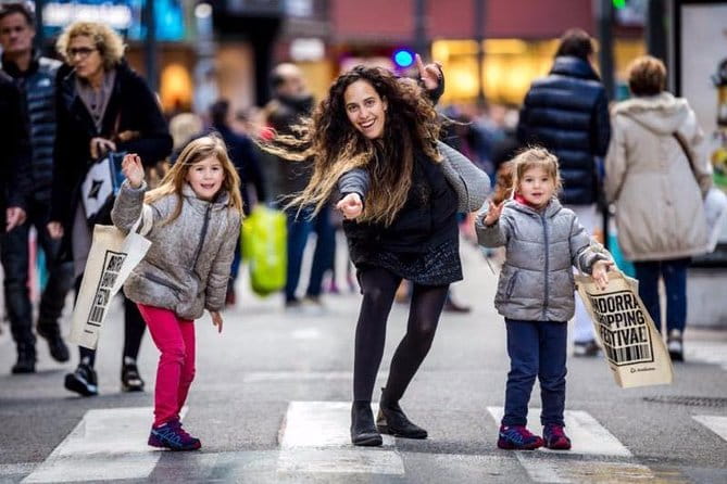 Andorra Private Tour: Sightseeing, Shopping & Traditional Lunch - Key Points / Takeaways